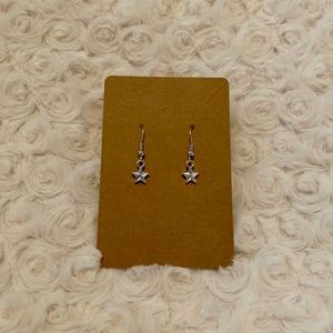 SILVER STAR EARRINGS ⭐️⭐️